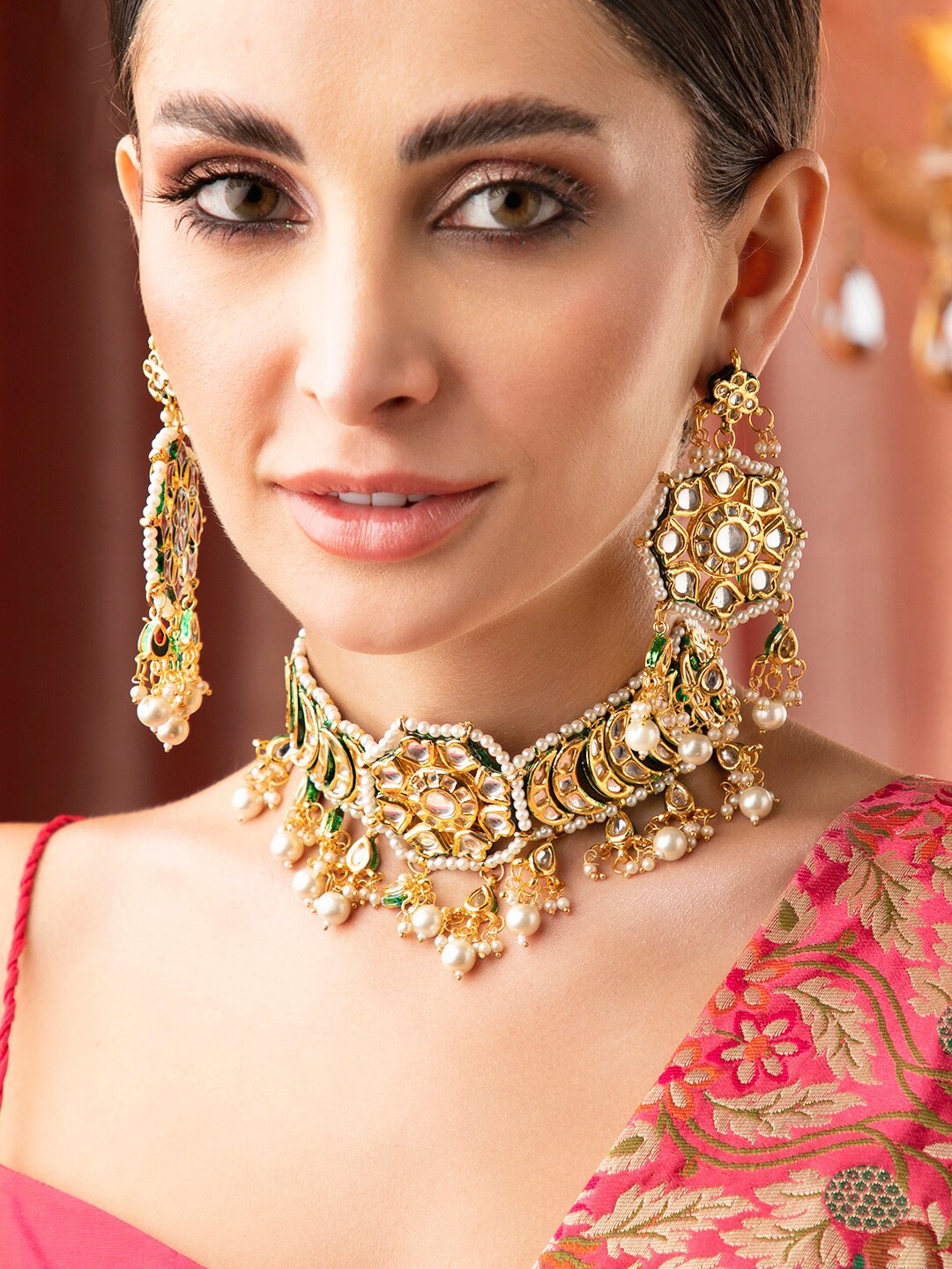 

Rubans Gold-Plated White Kundan Studded & Beaded Handcrafted Jewellery Set