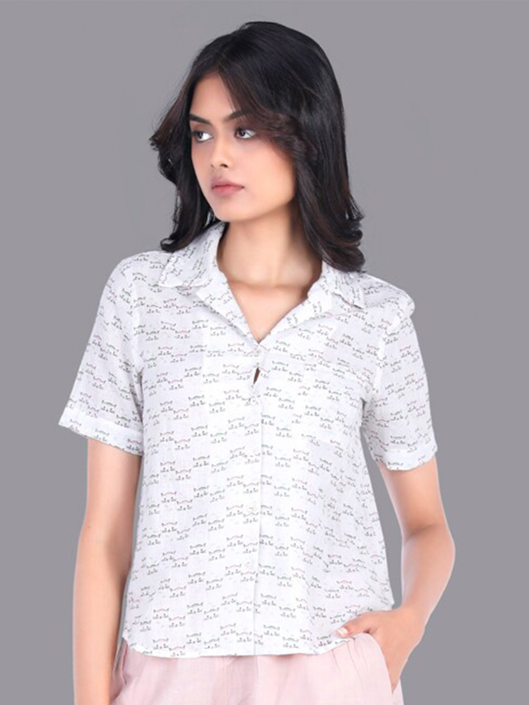 

RENTIYO Women White Classic Printed Casual Shirt