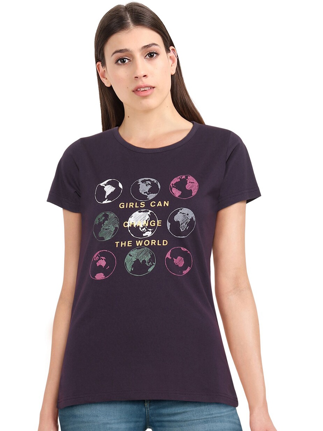 

CHOZI Women Black Typography Printed T-shirt