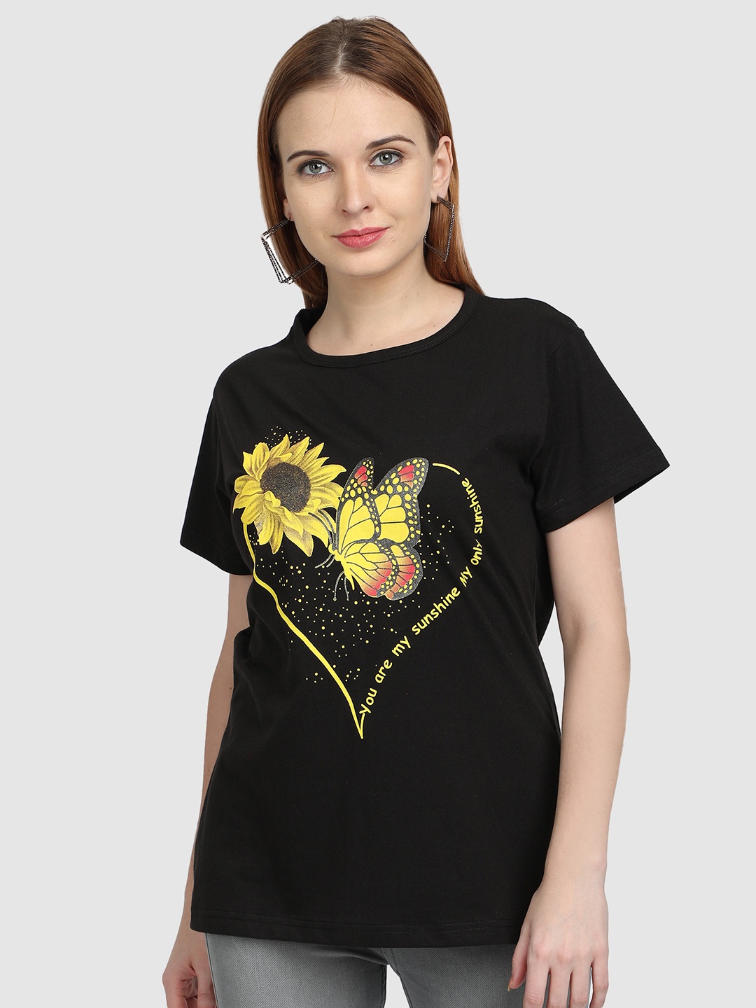 

CHOZI Women Black & Yellow Printed Short Sleeve T-shirt