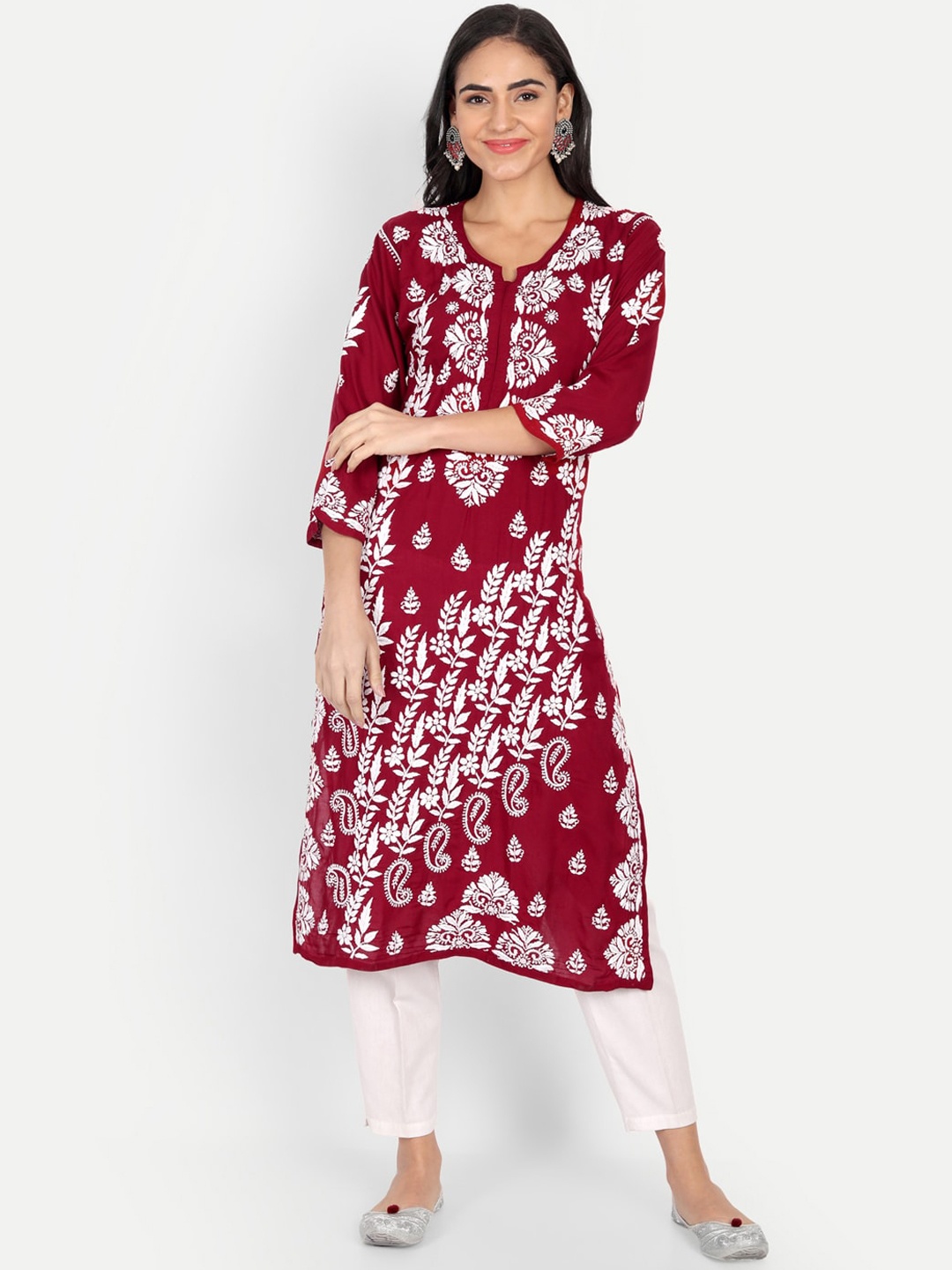 

Indiankala4u Women Maroon & White Ethnic Motifs Chikankari Embroidered Kurta