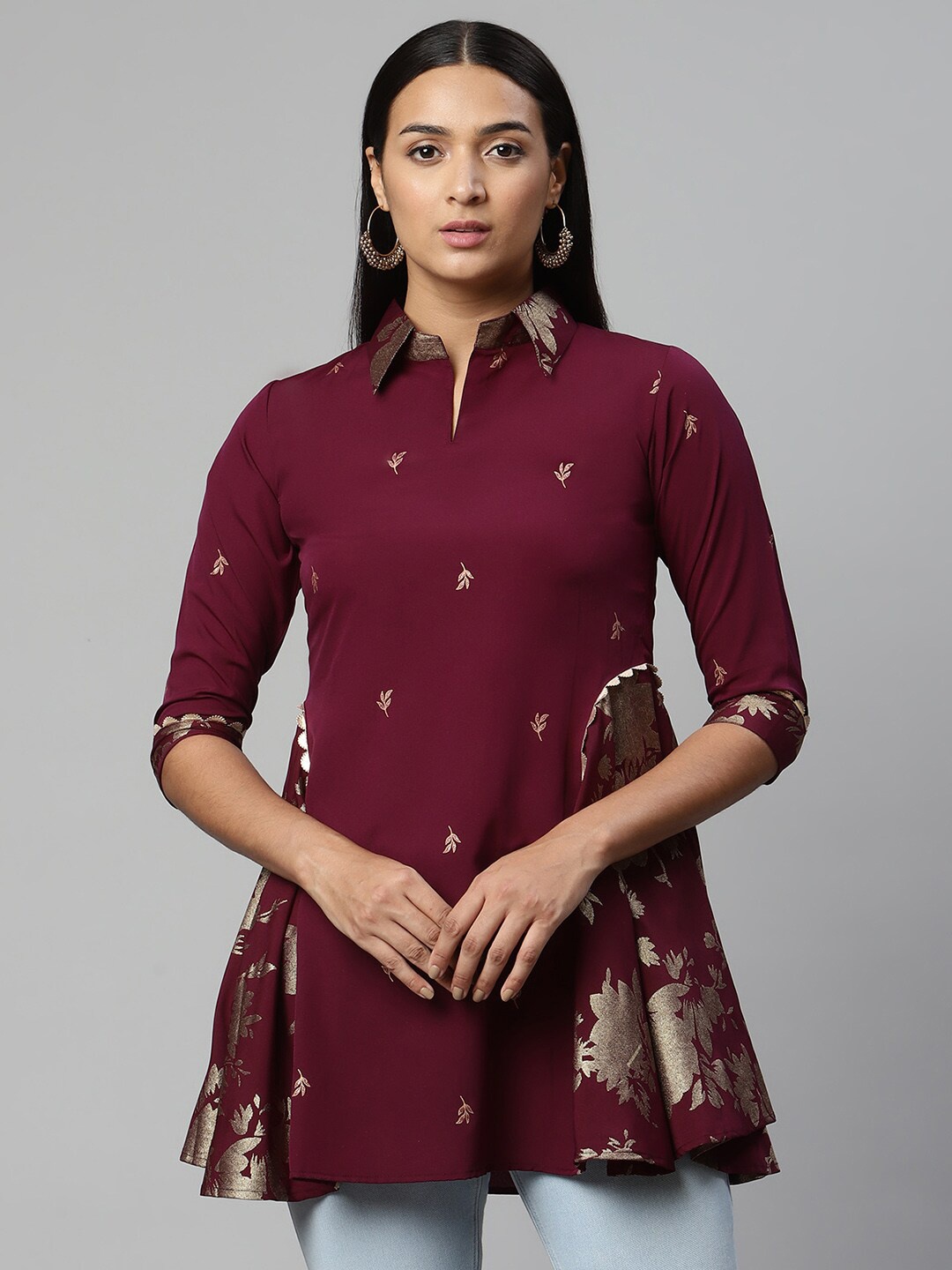 

Ahalyaa Burgundy & Gold-Toned Shirt Collar Printed Tunic