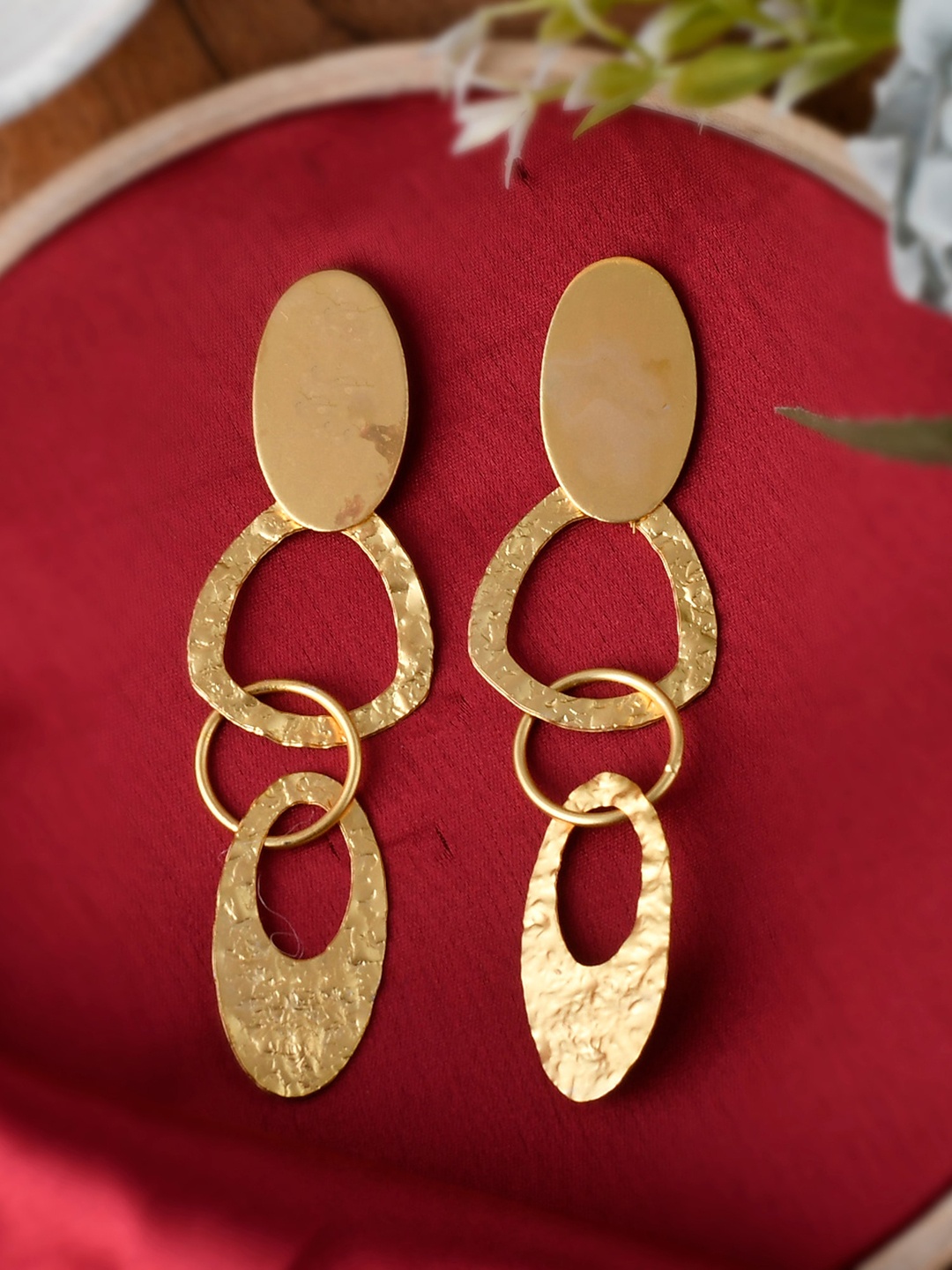 

DASTOOR Gold-Toned Contemporary Drop Earrings