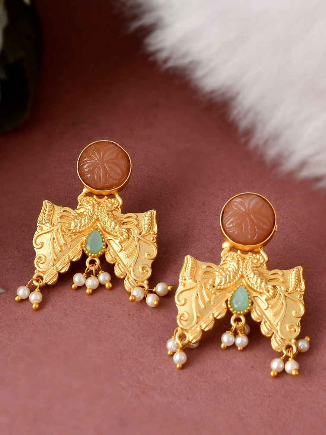 

DASTOOR Gold-Toned & Brown Contemporary Drop Earrings