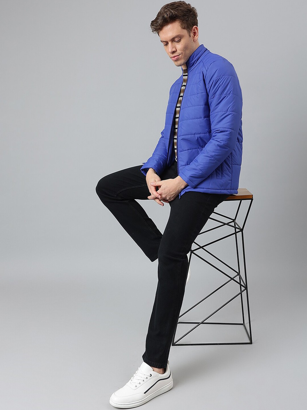 

Hubberholme Men Blue Striped Lightweight Longline Outdoor Padded Jacket