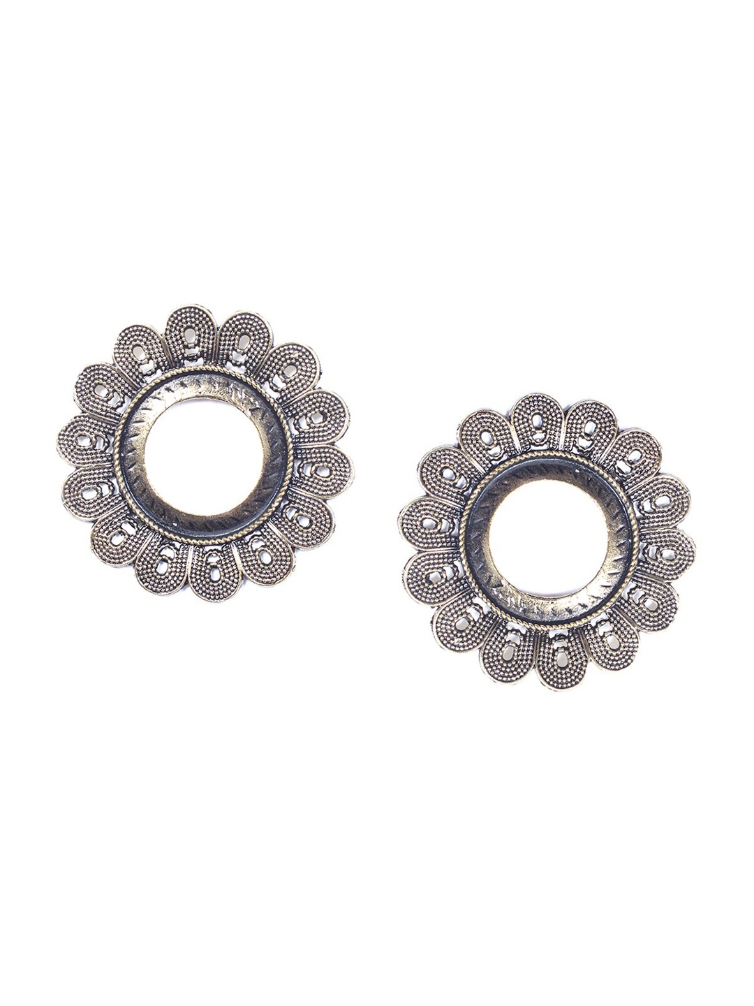 

Ayesha Ethnic Oxidized Stud Earrings, Silver