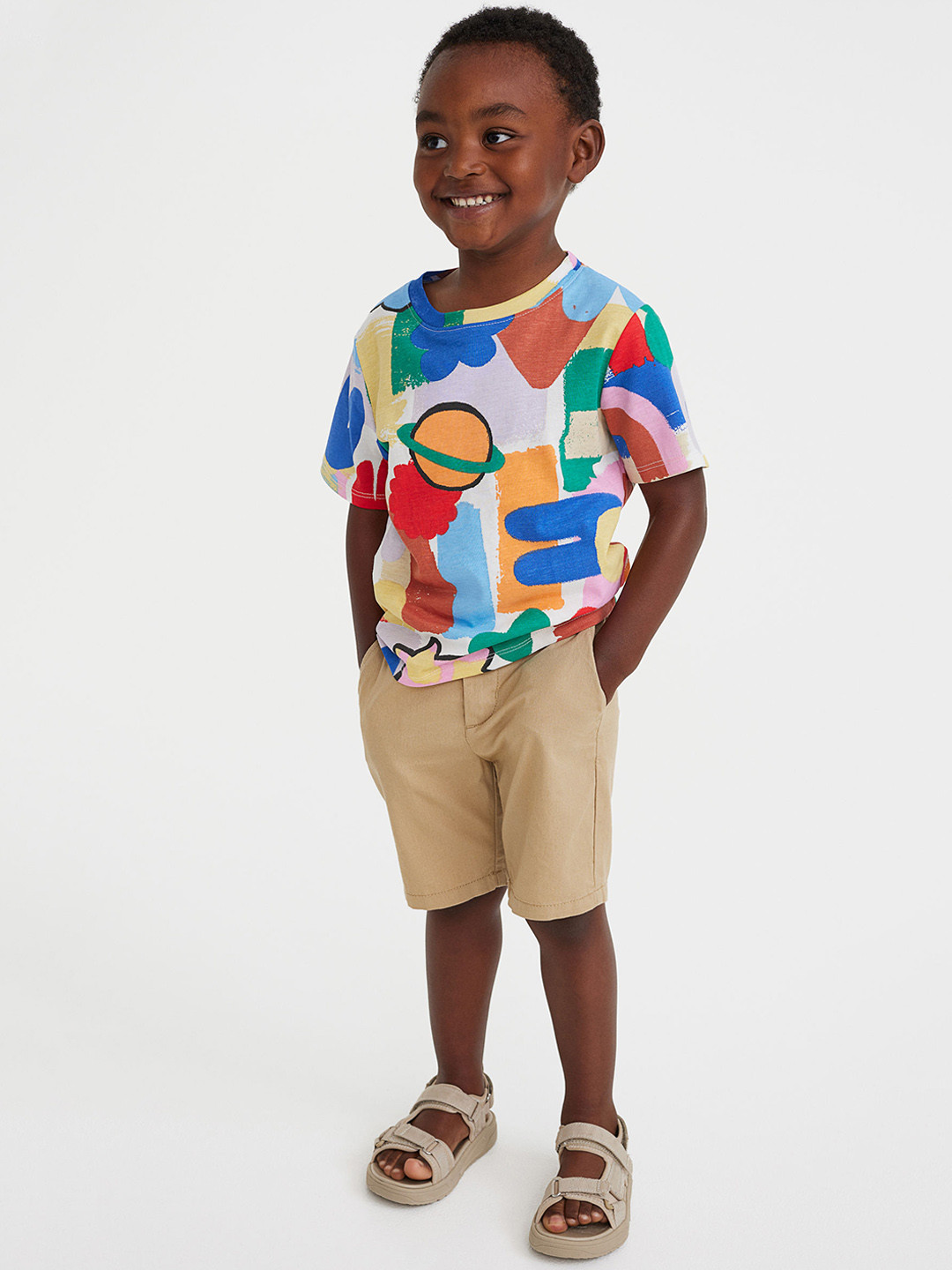 

H&M Boys Beige Solid Cotton Chino Shorts