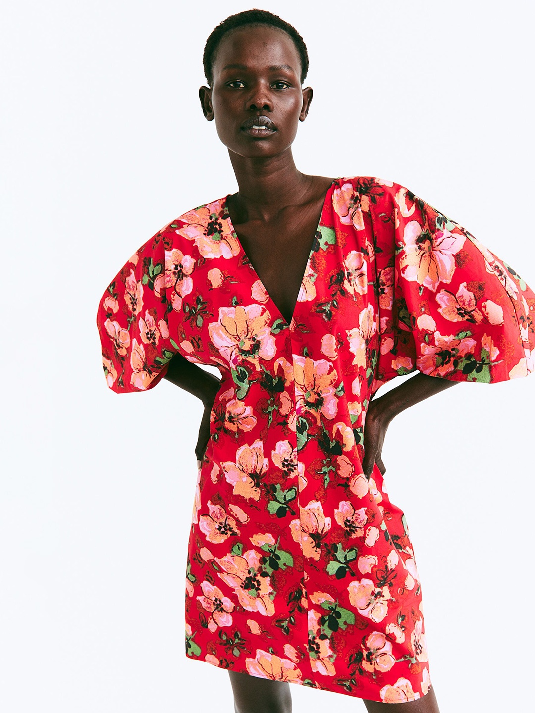 

H&M Red & Green Floral Printed V-Neck Wrap dress