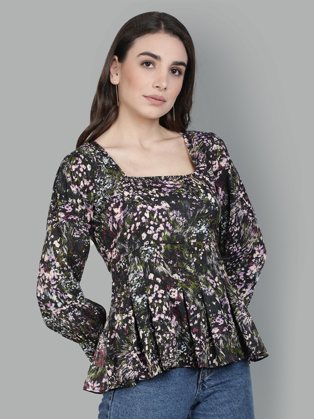 

ISAM Women Black & Green Floral Printed Pleated Peplum Top