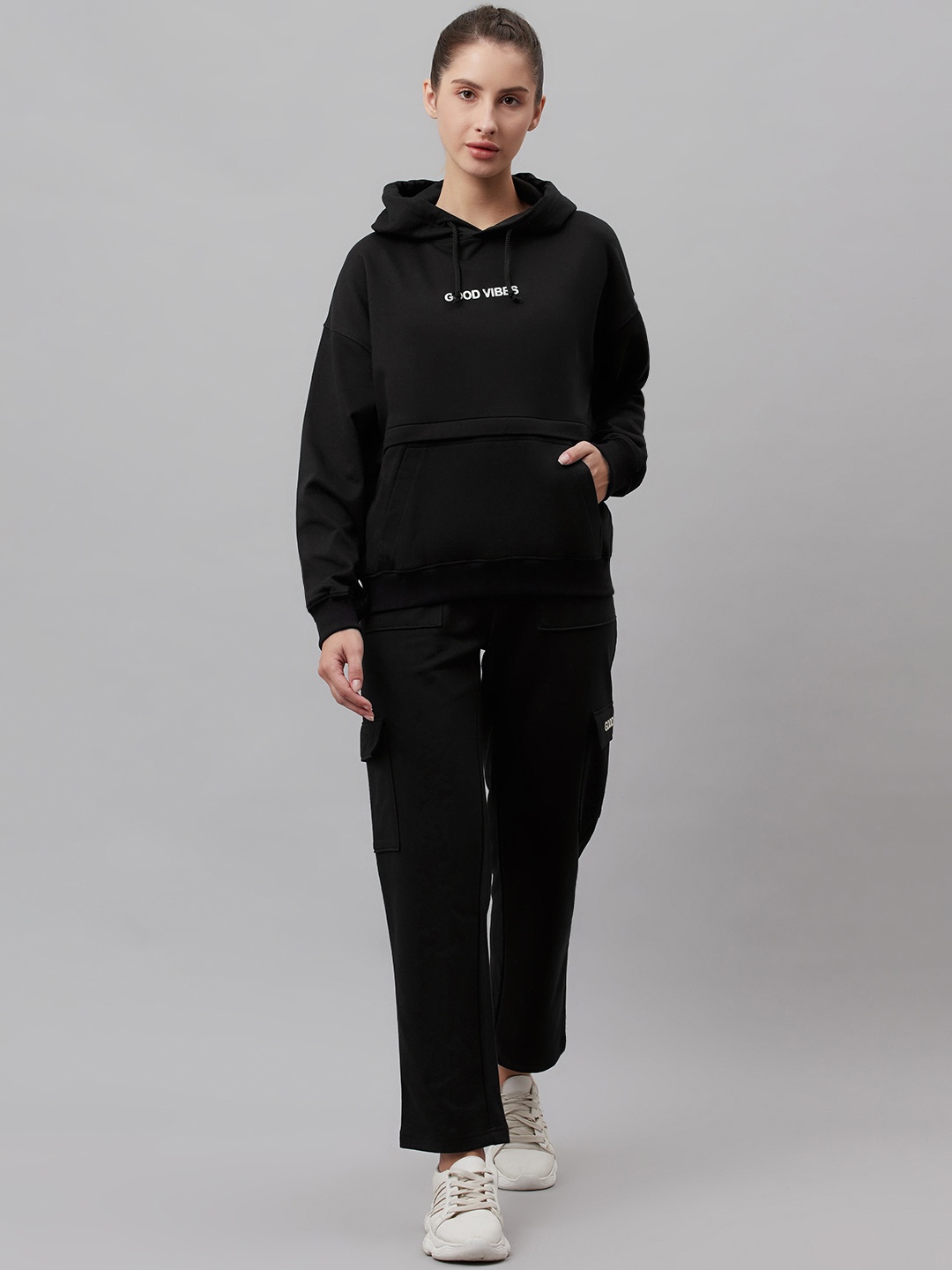

Laabha Women Black Solid Hooded Knitted Tracksuit with Applique Detail