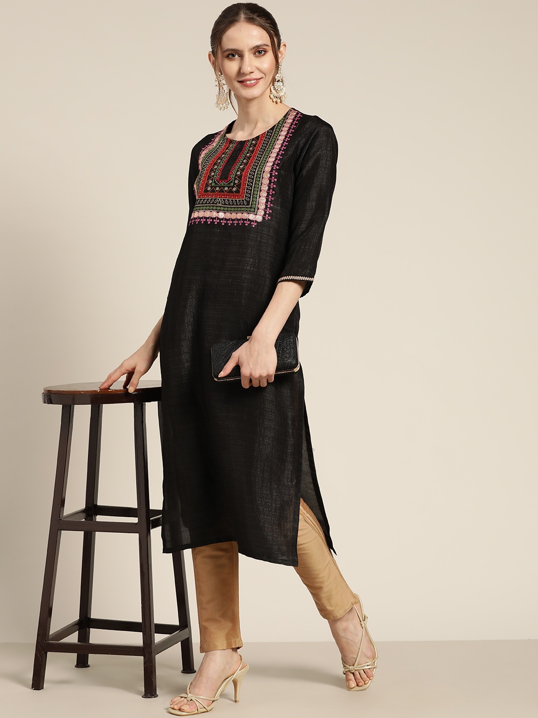 

Shae by SASSAFRAS Women Black Yoke Design Chanderi Silk Kurta