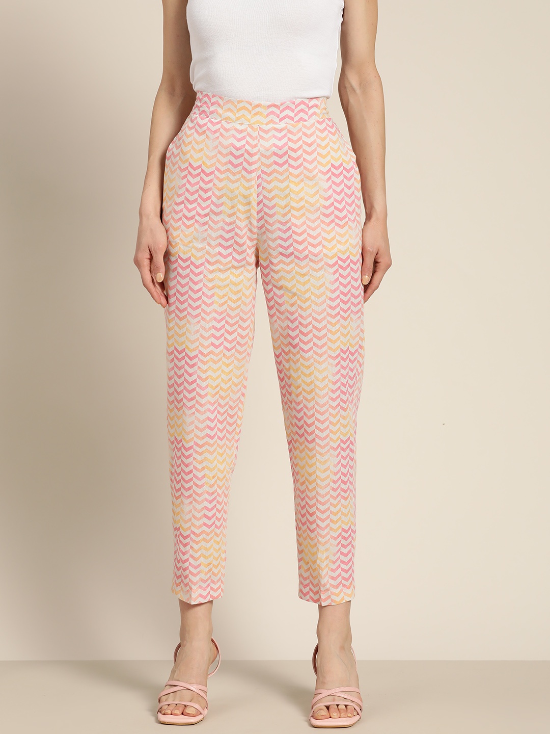 

Shae by SASSAFRAS Women Pink Printed Trousers