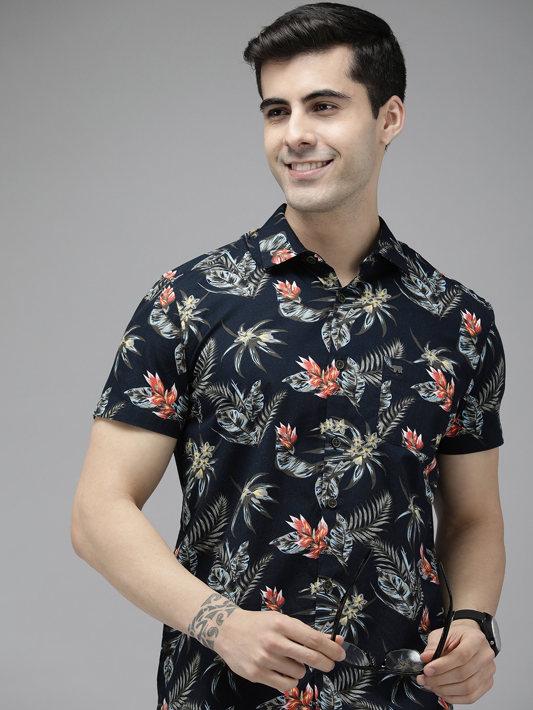 

THE BEAR HOUSE Men Navy Blue Slim Fit Floral Printed Cotton Casual Shirt