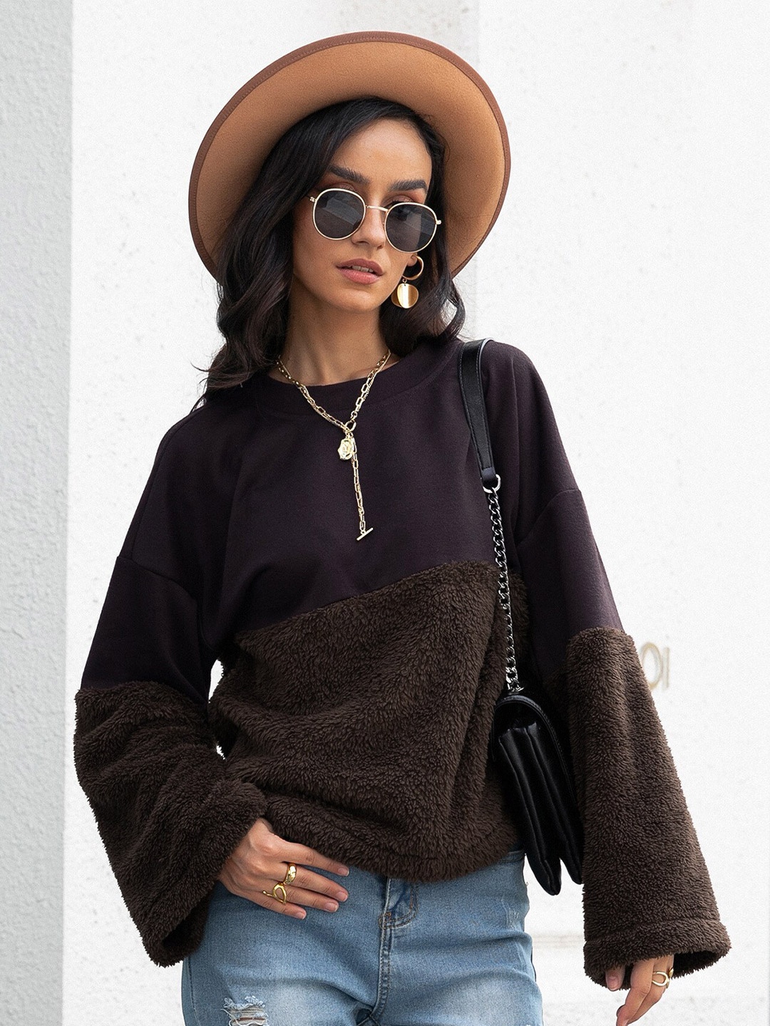 

StyleCast Women Black Solid Long Sleeves Sweatshirt