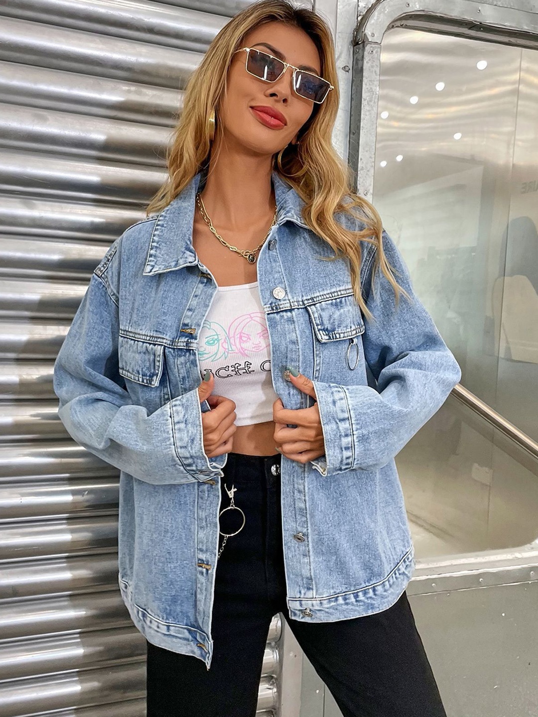 

StyleCast Women Blue Washed Checked Longline Denim Jacket with Patchwork