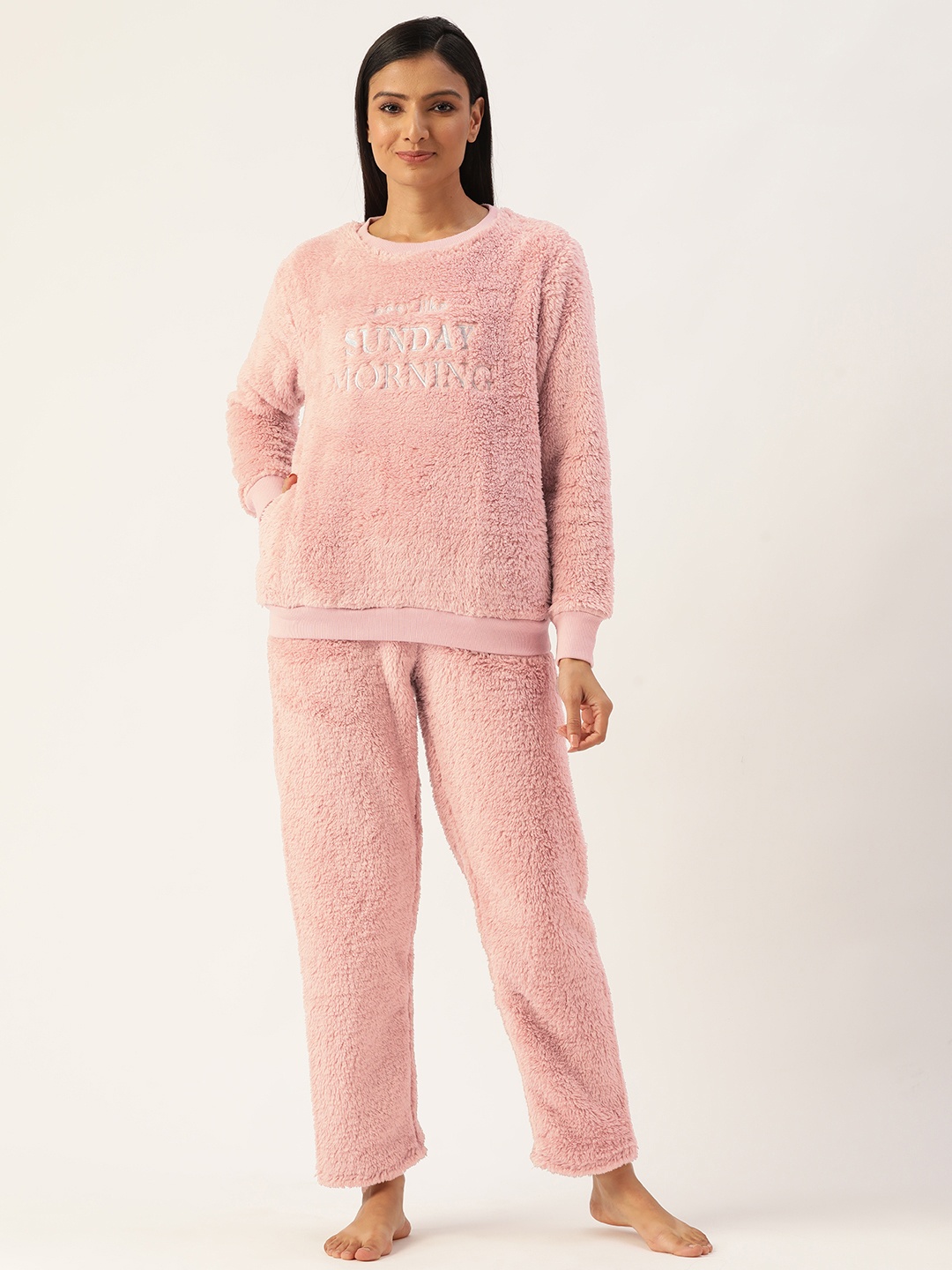 

MADAME M SECRET Women Peach-Coloured Faux Fur Pyjama Set