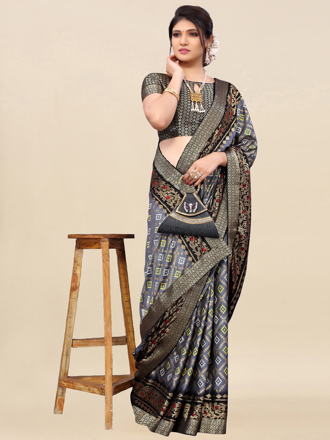 

Satrani Grey & Yellow Bandhani Zari Silk Blend Bandhani Saree