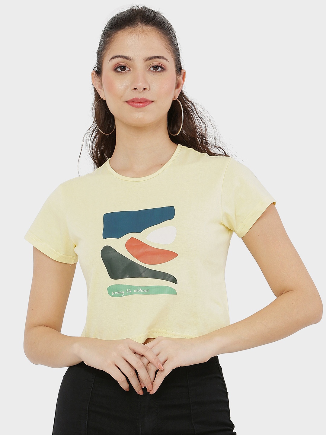 

Reshavio Women Yellow & Blue Printed T-shirt