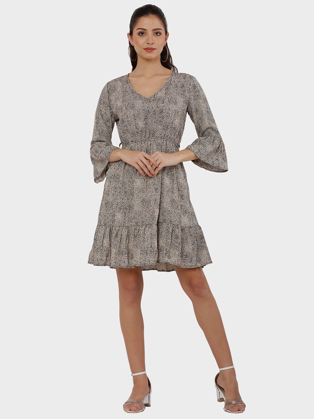 

Reshavio Grey Printed V Neck Dress