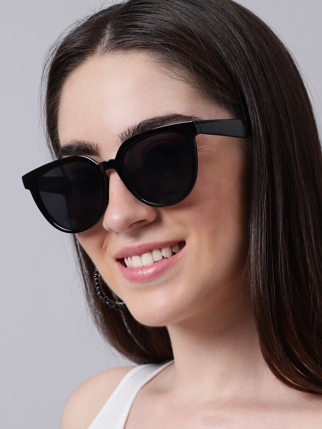 

QUIRKY Unisex Black Lens & Black Wayfarer Sunglasses with UV Protected Lens