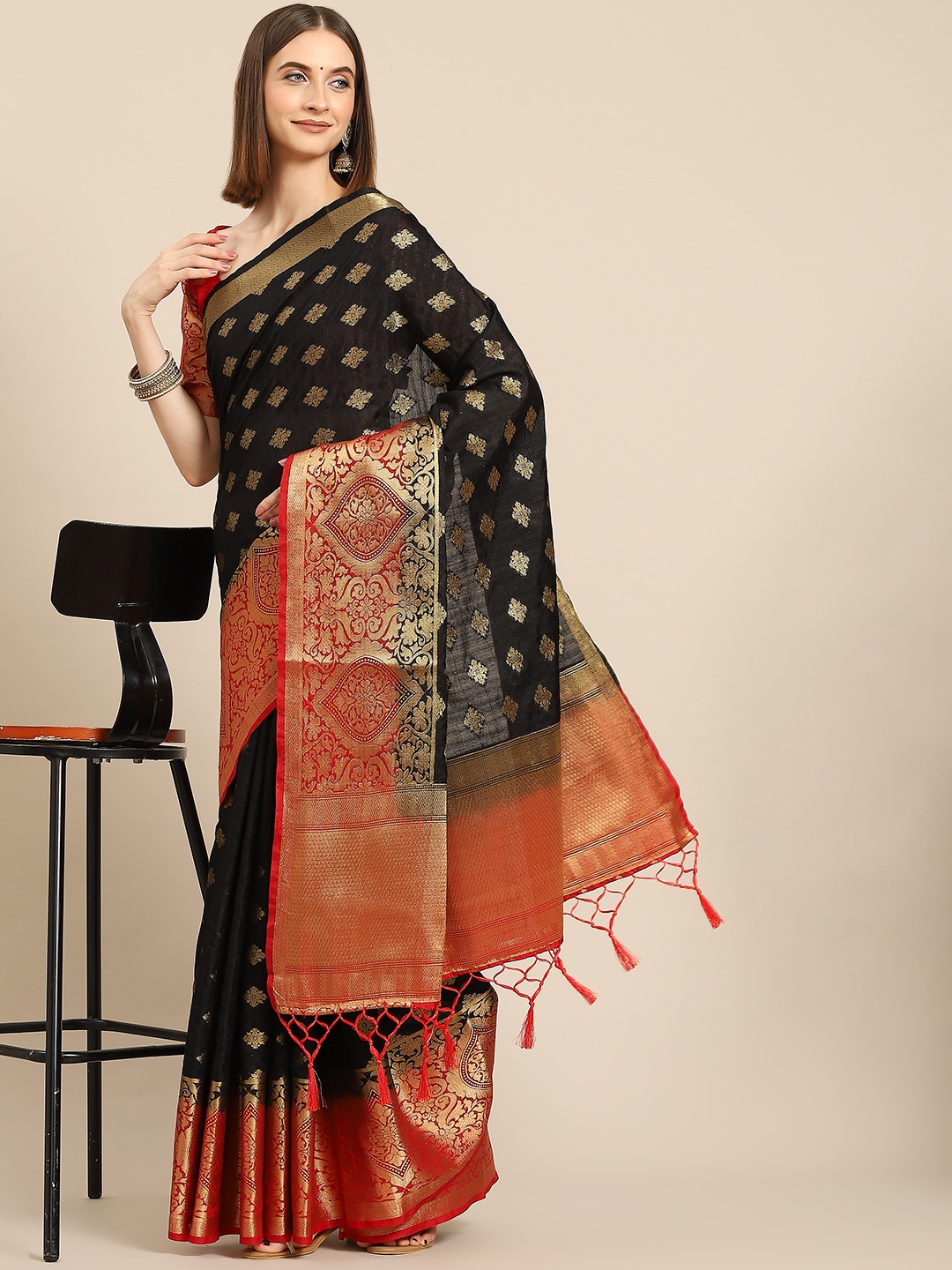 

all about you Black & Gold-Toned Woven Design Zari Silk Blend Kanjeevaram Saree
