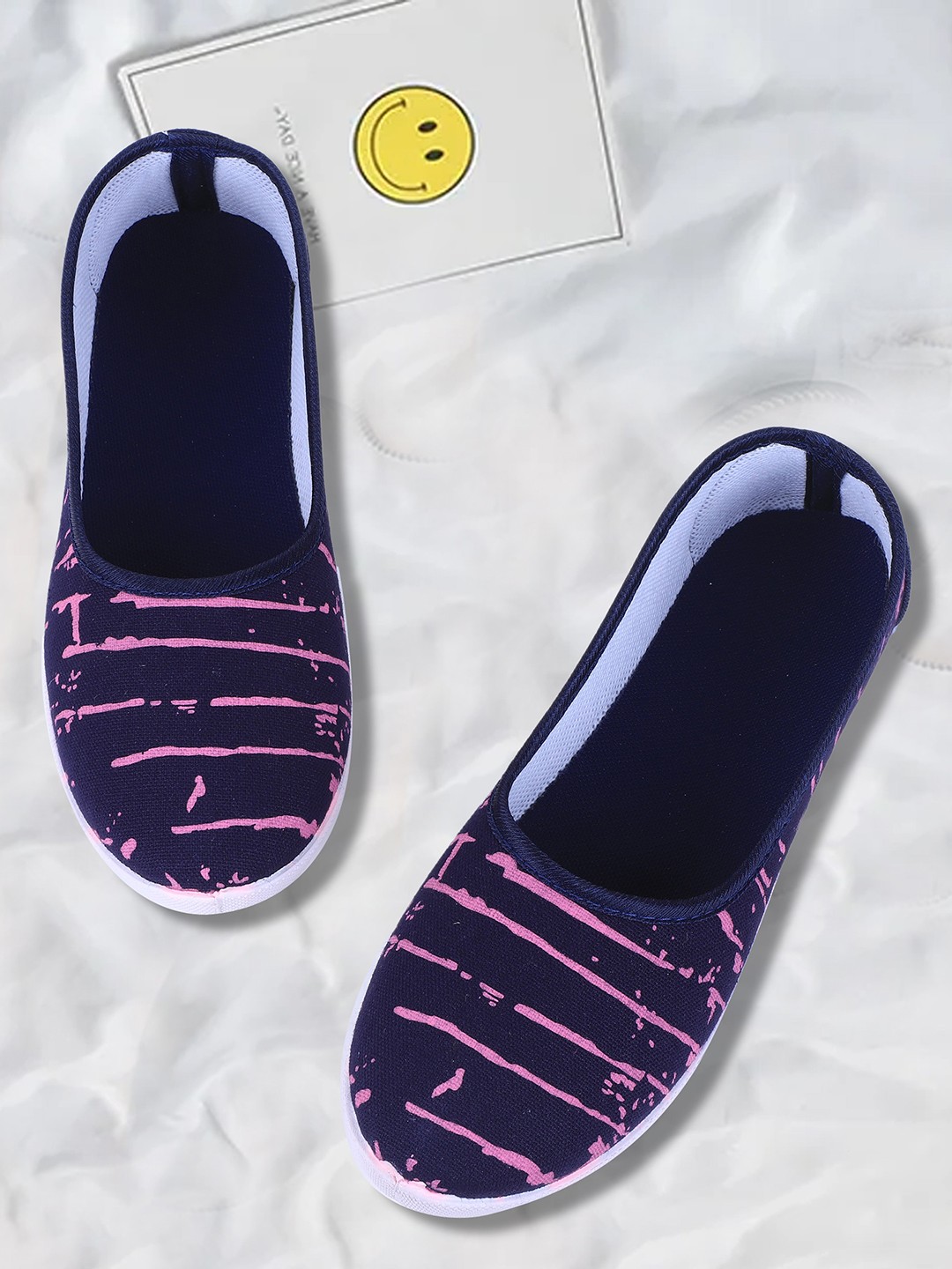 

FABBMATE Women Navy Blue Printed Flats