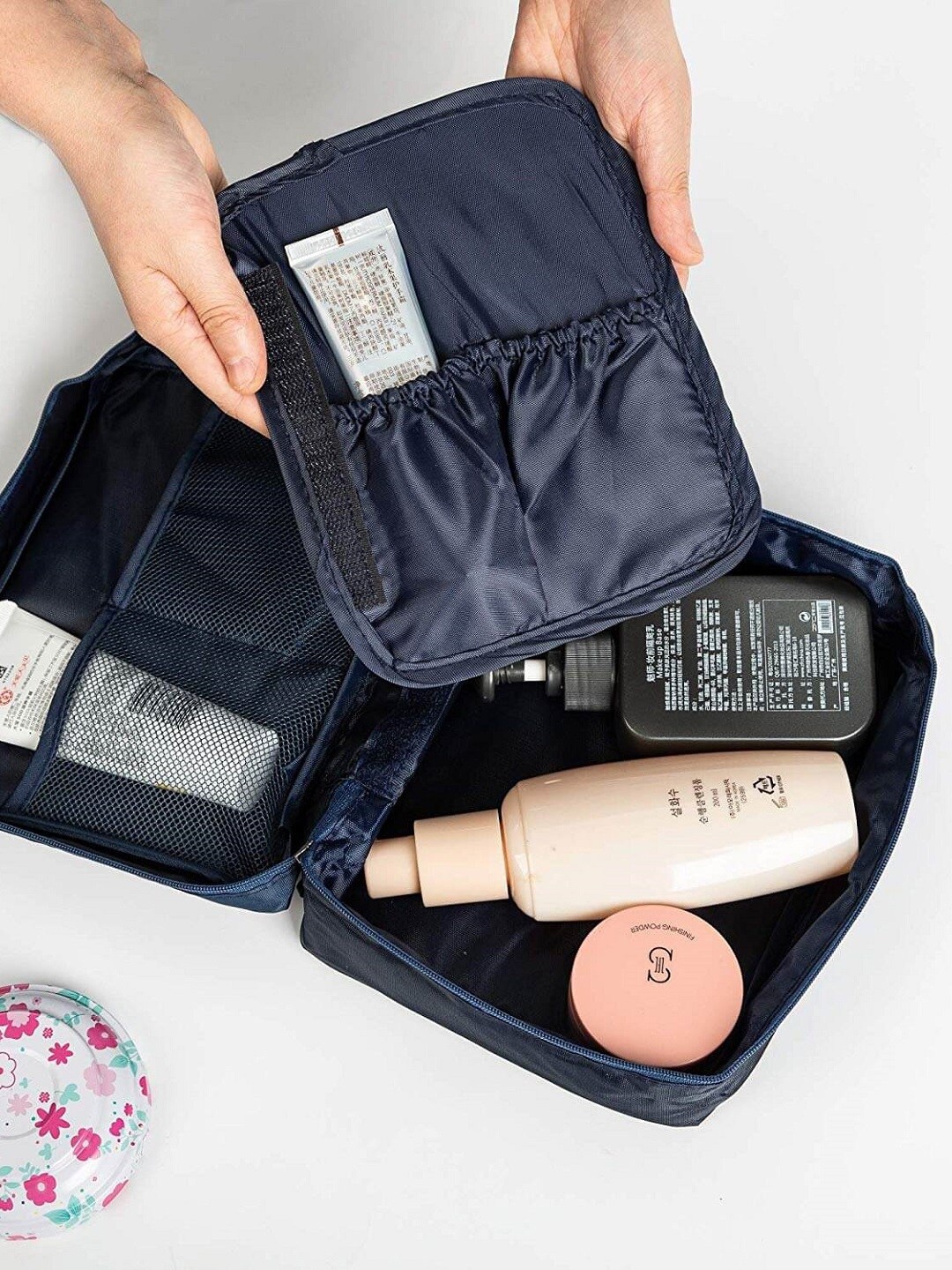 

Awestuffs Unisex Navy Blue Makeup Organizer Travel Toiletry Kit