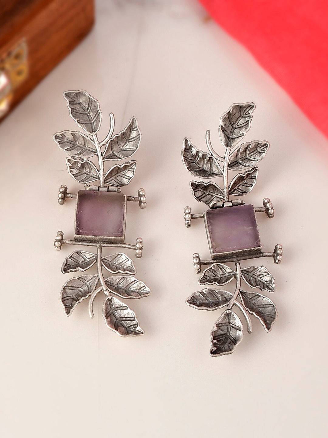 

DASTOOR Silver-Toned Contemporary Drop Earrings