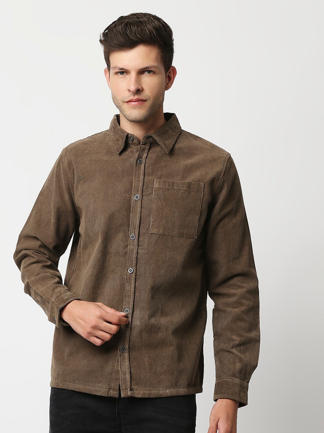 

Blamblack Men Beige Slim Fit Casual Shirt