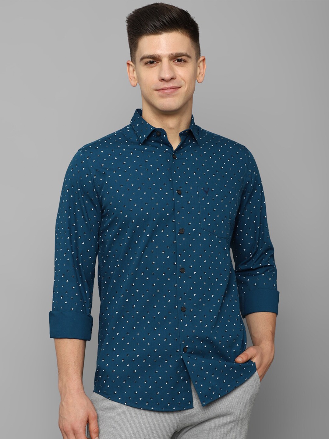 

Allen Solly Men Blue Slim Fit Printed 100% Cotton  Casual Shirt