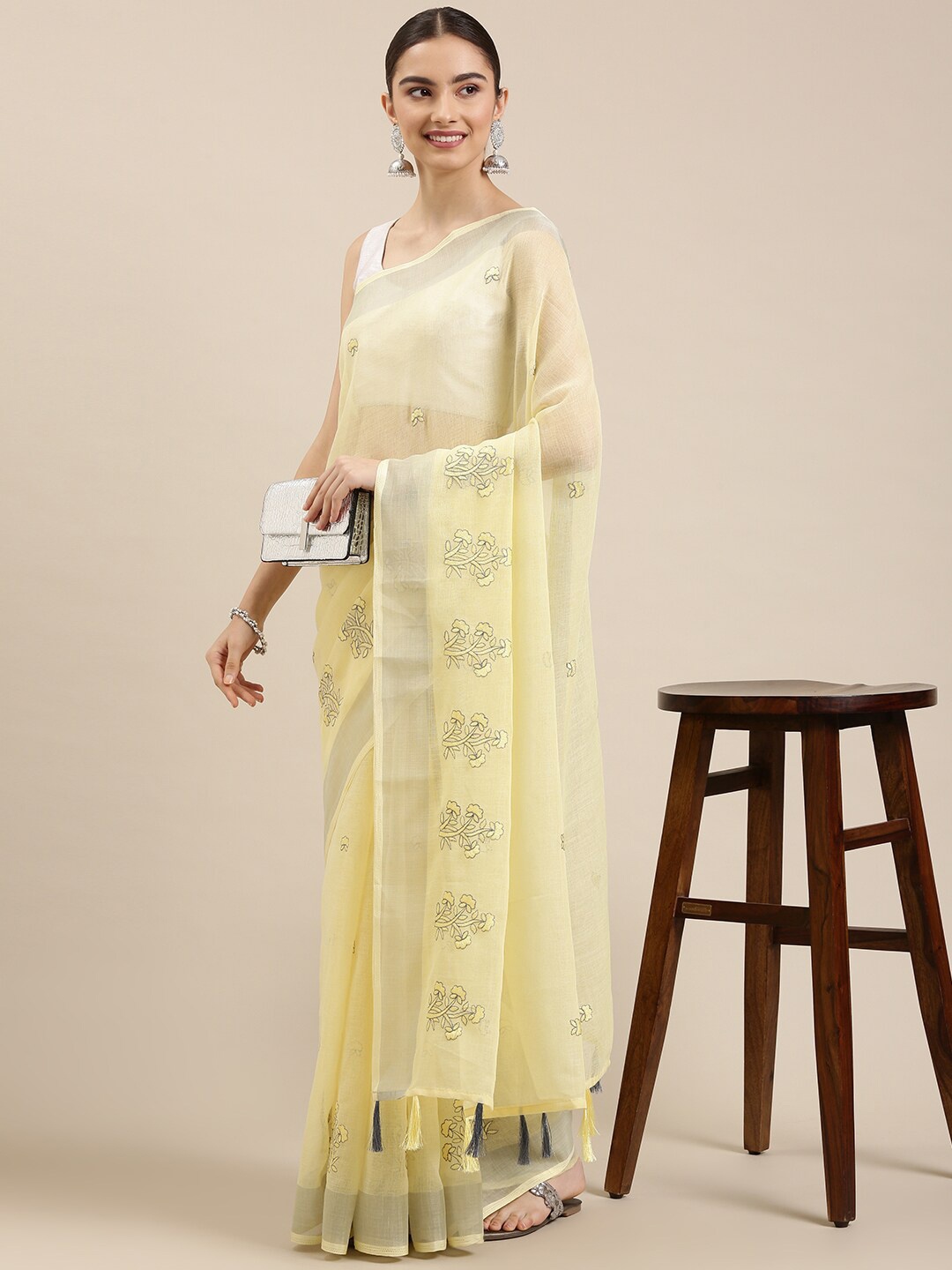 

The Chennai Silks Green Embellished Embroidered Linen Blend Fusion Saree