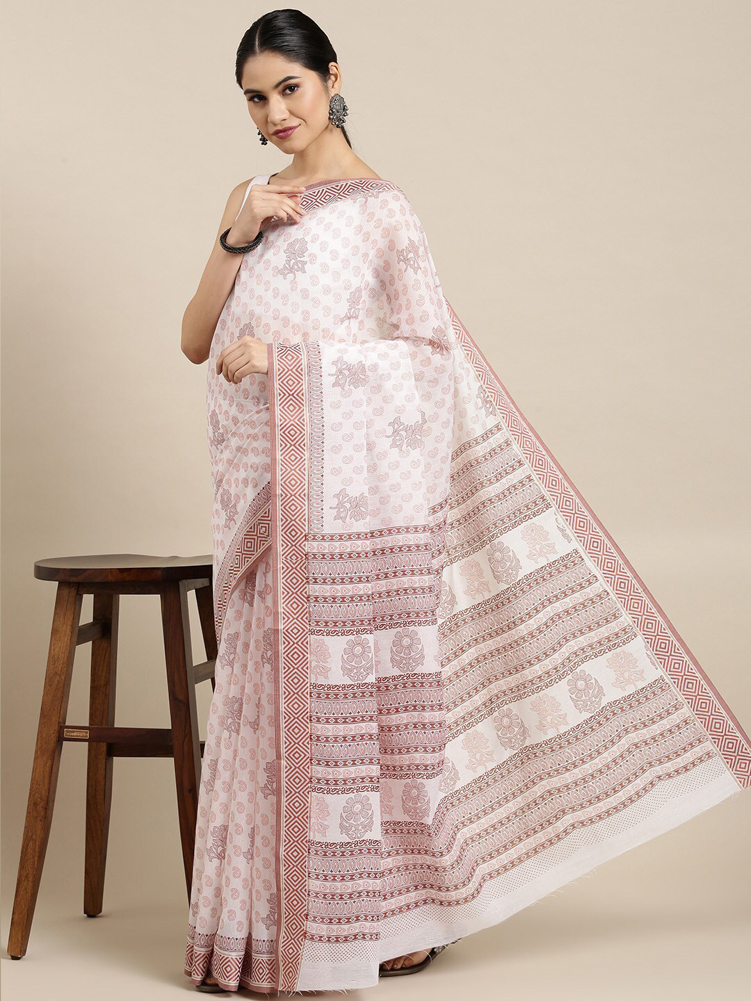 

The Chennai Silks White & Pink Floral Pure Cotton Fusion Saree