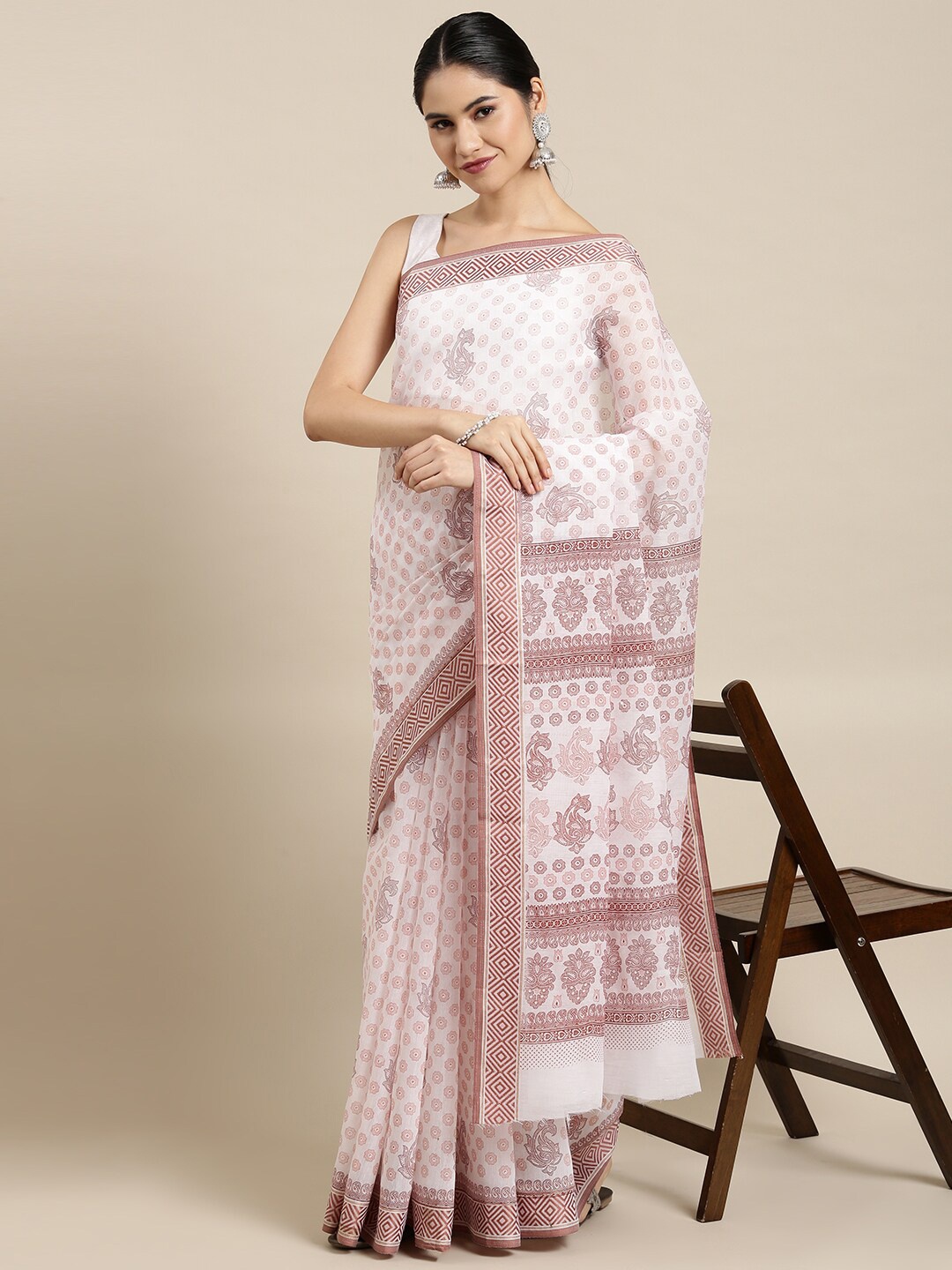 

The Chennai Silks White & Maroon Floral Pure Cotton Fusion Saree