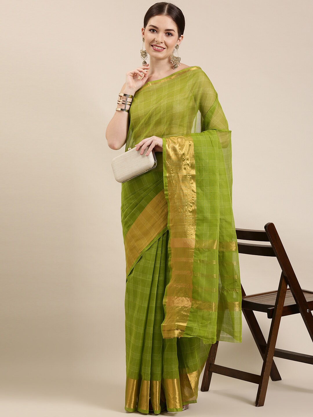 

The Chennai Silks Green & Gold-Toned Checked Zari Pure Cotton Venkatgiri Saree