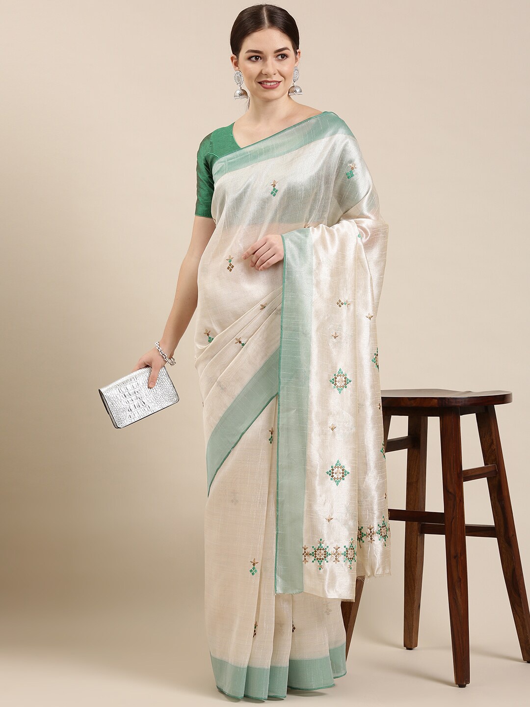 

The Chennai Silks Beige & Green Embellished Embroidered Fusion Banarasi Saree