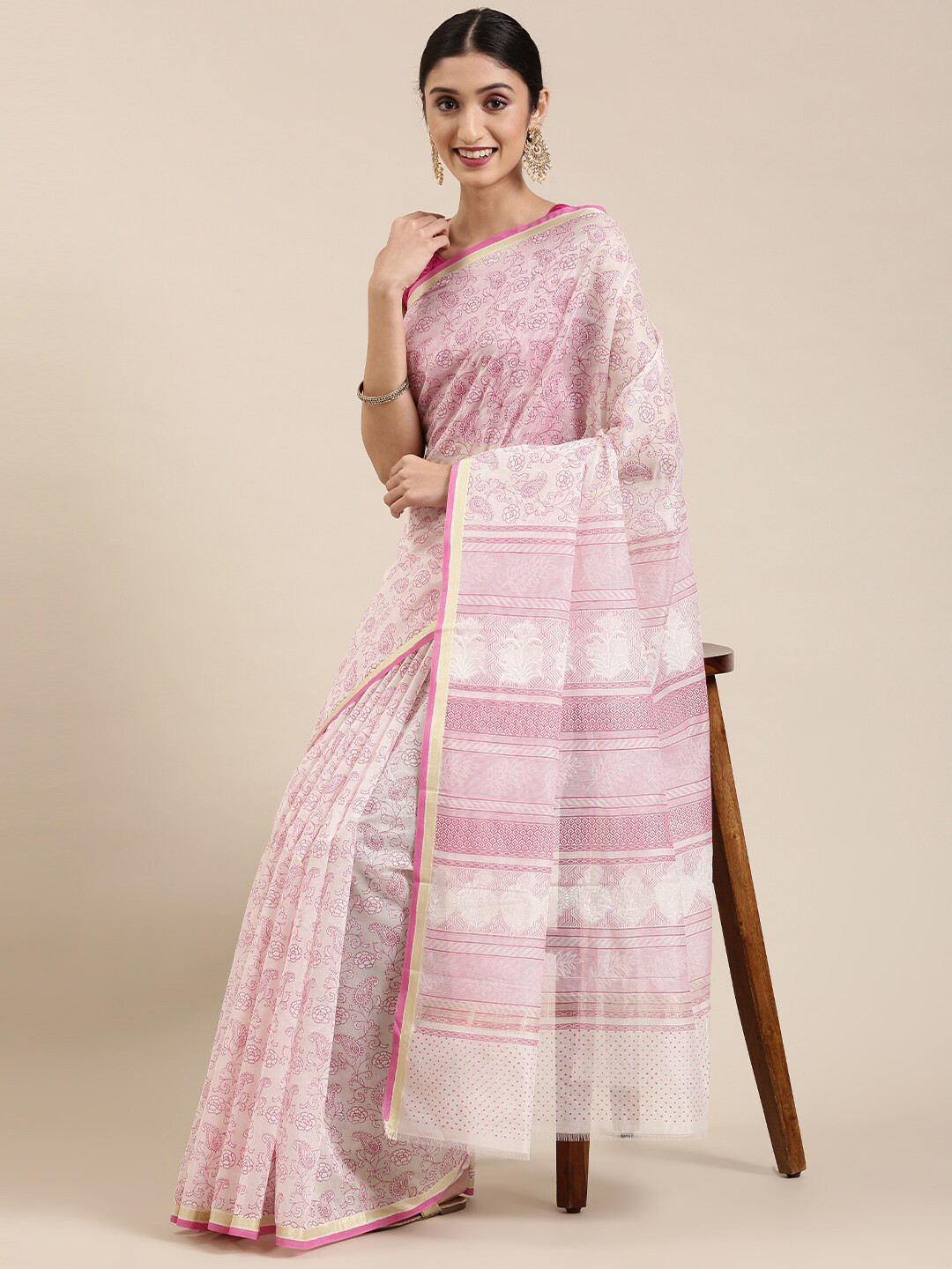 

The Chennai Silks White & Pink Floral Zari Pure Cotton Fusion Chanderi Saree