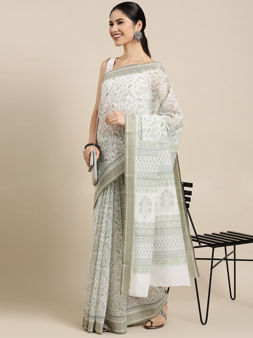 

The Chennai Silks White & Grey Floral Pure Cotton Saree