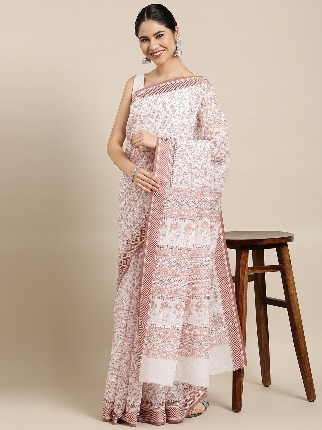 

The Chennai Silks Women White & Pink Floral Pure Cotton Fusion Saree