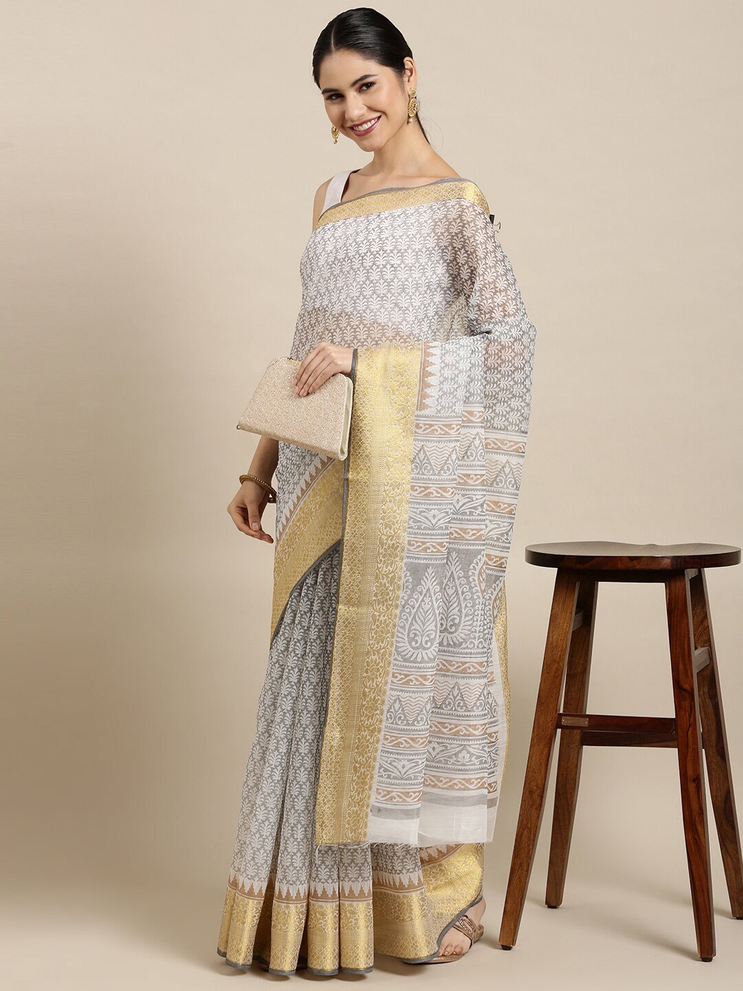

The Chennai Silks Women Grey & Gold-Toned Floral Zari Pure Cotton Saree