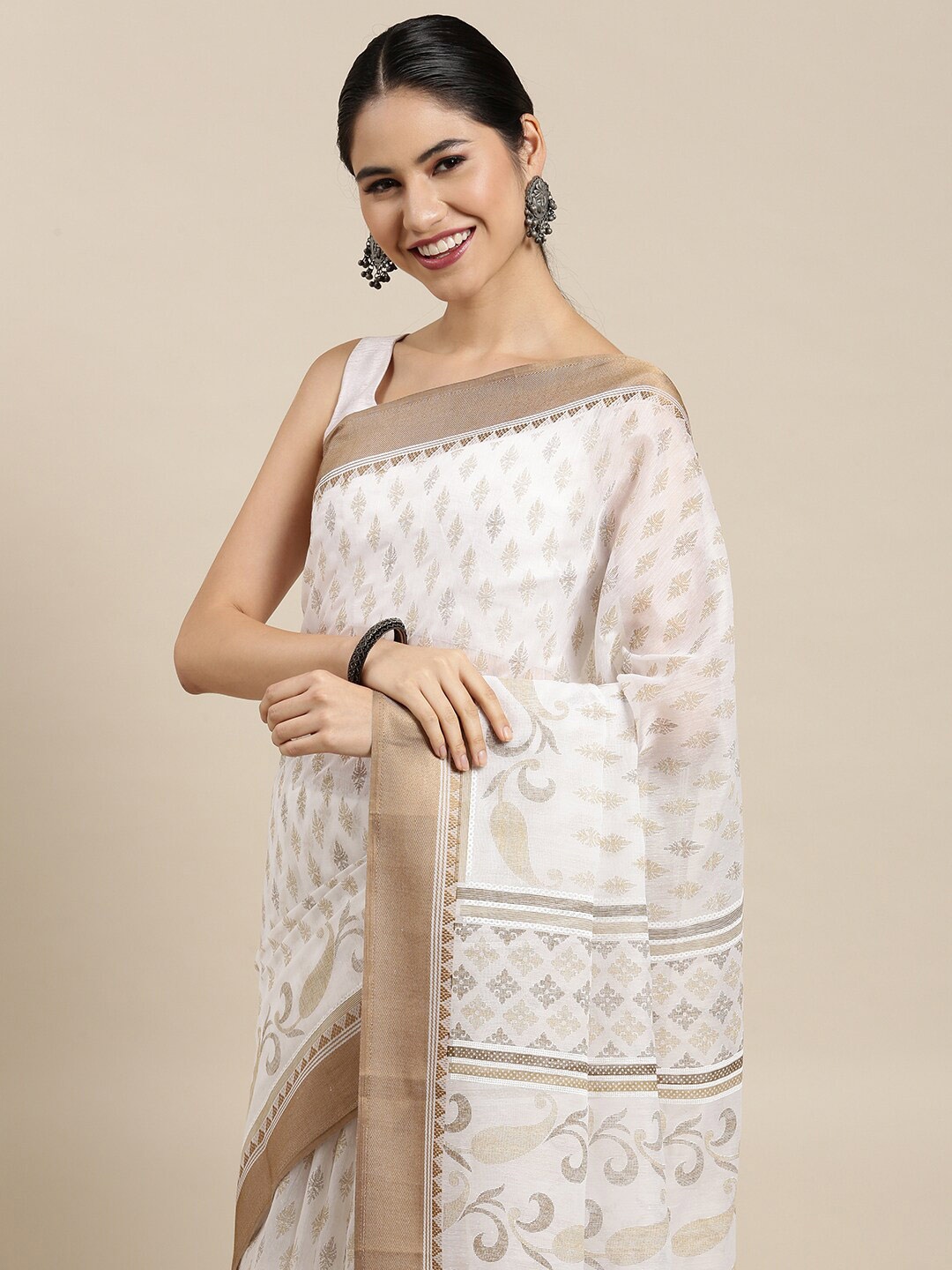 

The Chennai Silks White & Brown Floral Pure Cotton Saree
