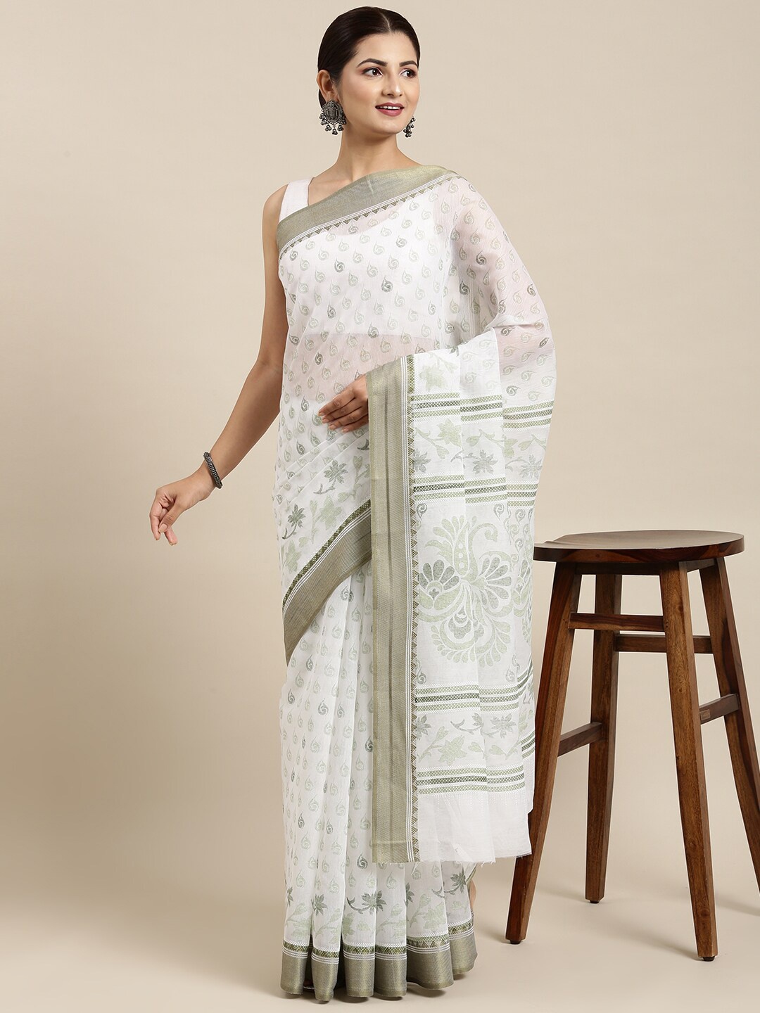 

The Chennai Silks White & Grey Floral Pure Cotton Fusion Saree