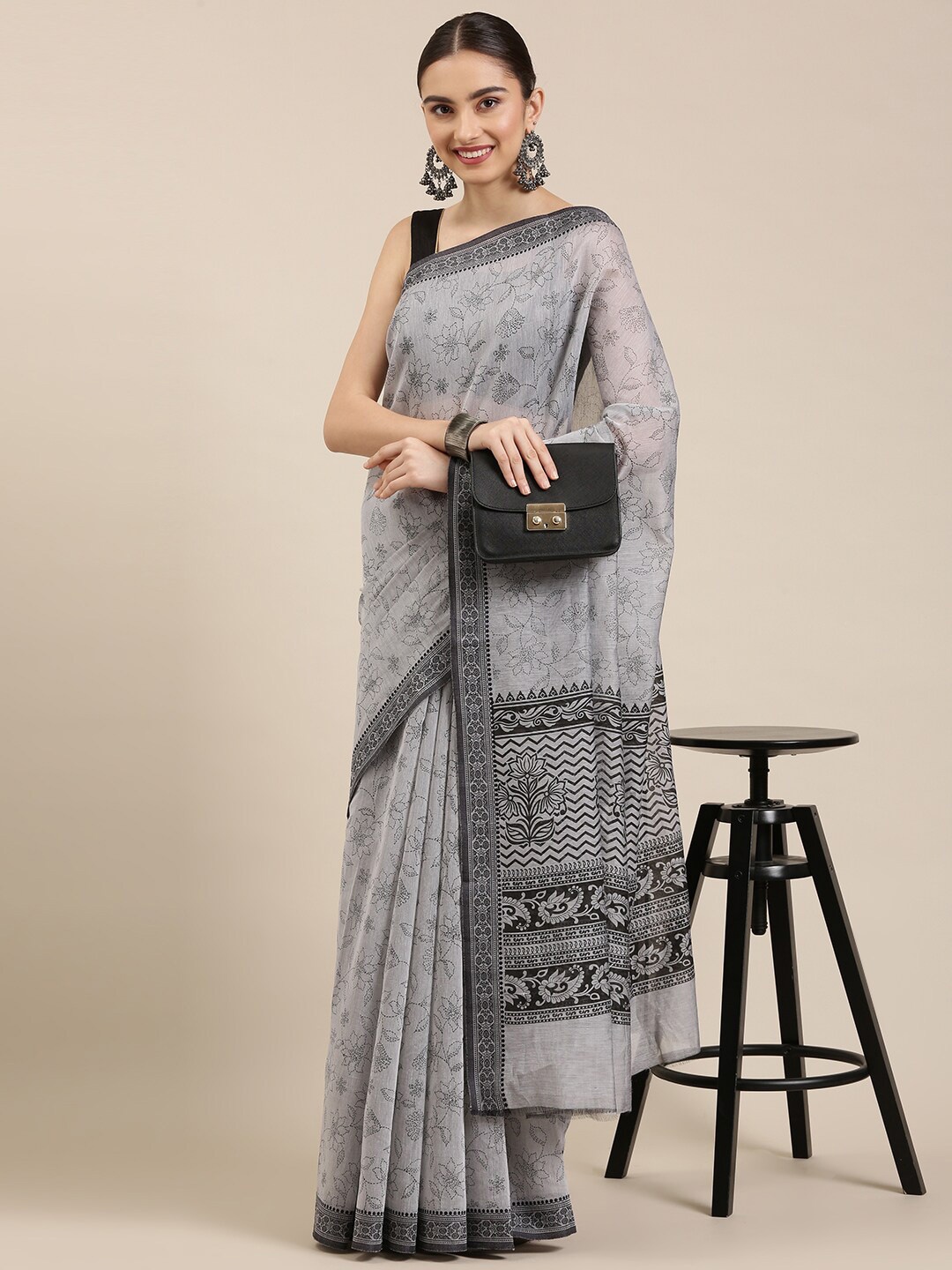 

The Chennai Silks Grey & Black Floral Pure Cotton Fusion Chanderi Saree
