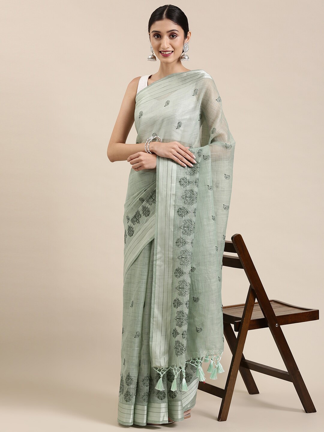 

The Chennai Silks Green Ethnic Motifs Embroidered Pure Cotton Saree