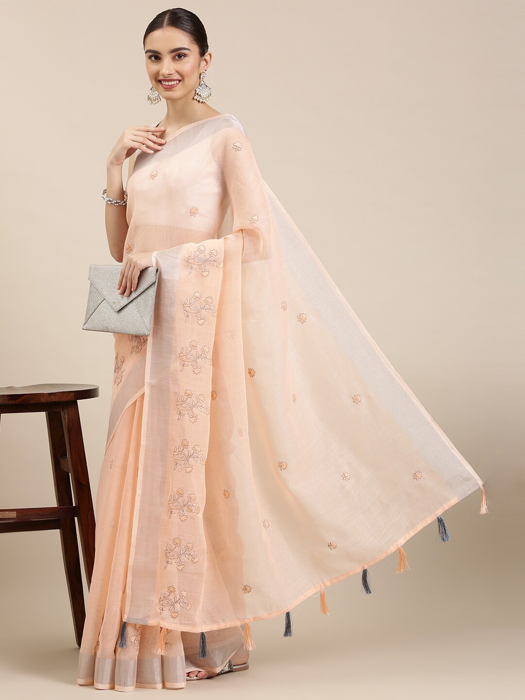 

The Chennai Silks Peach-Coloured Floral Embroidered Linen Blend Fusion Saree