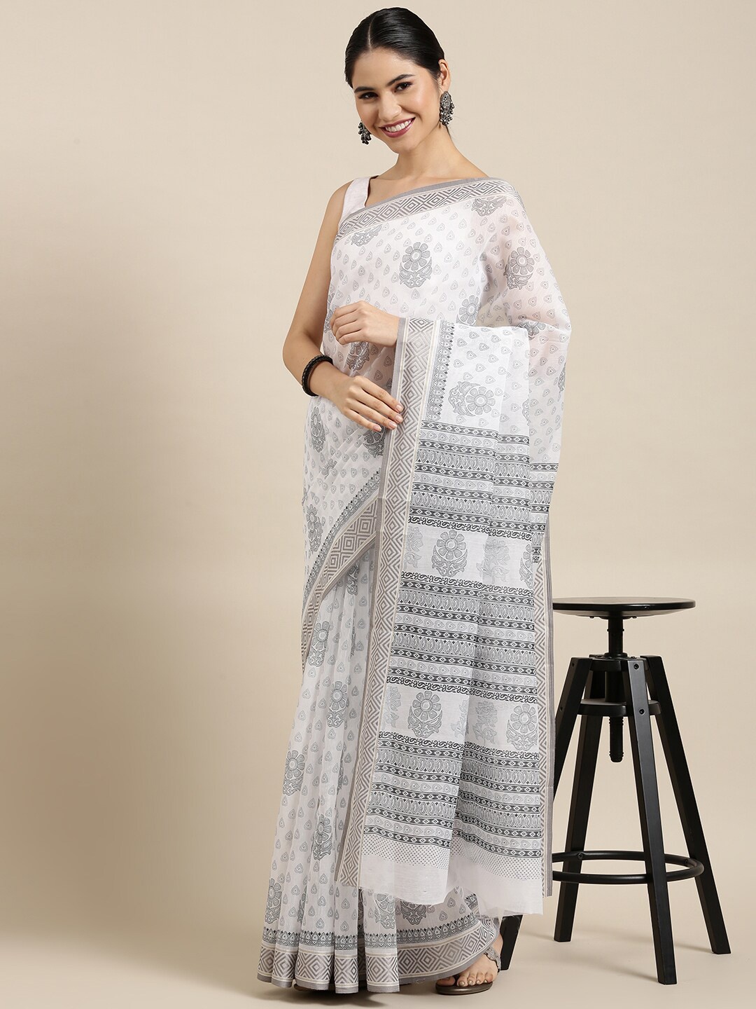 

The Chennai Silks White & Grey Floral Pure Cotton Saree