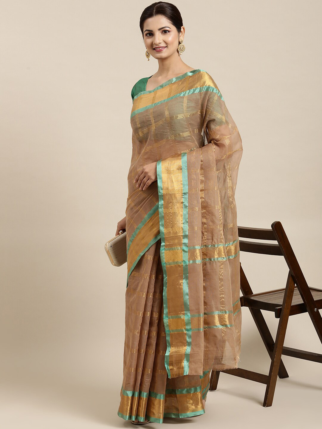 

The Chennai Silks Brown & Green Checked Zari Pure Cotton Venkatgiri Saree