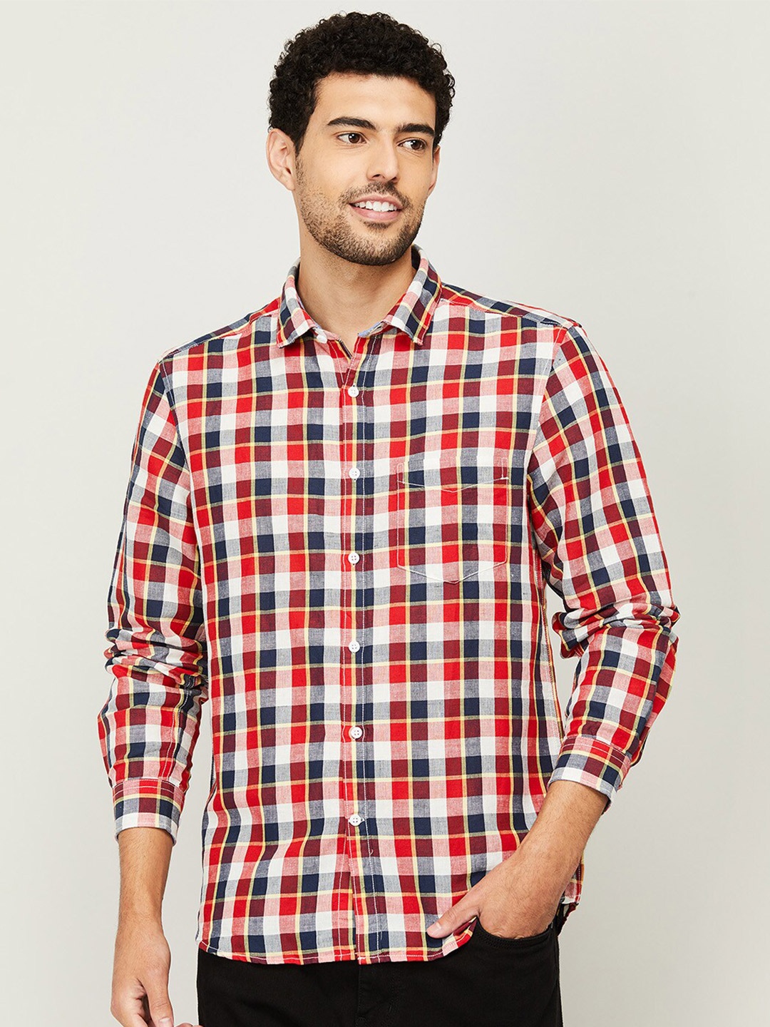 

CODE by Lifestyle Men Red Checked Casual Shirt