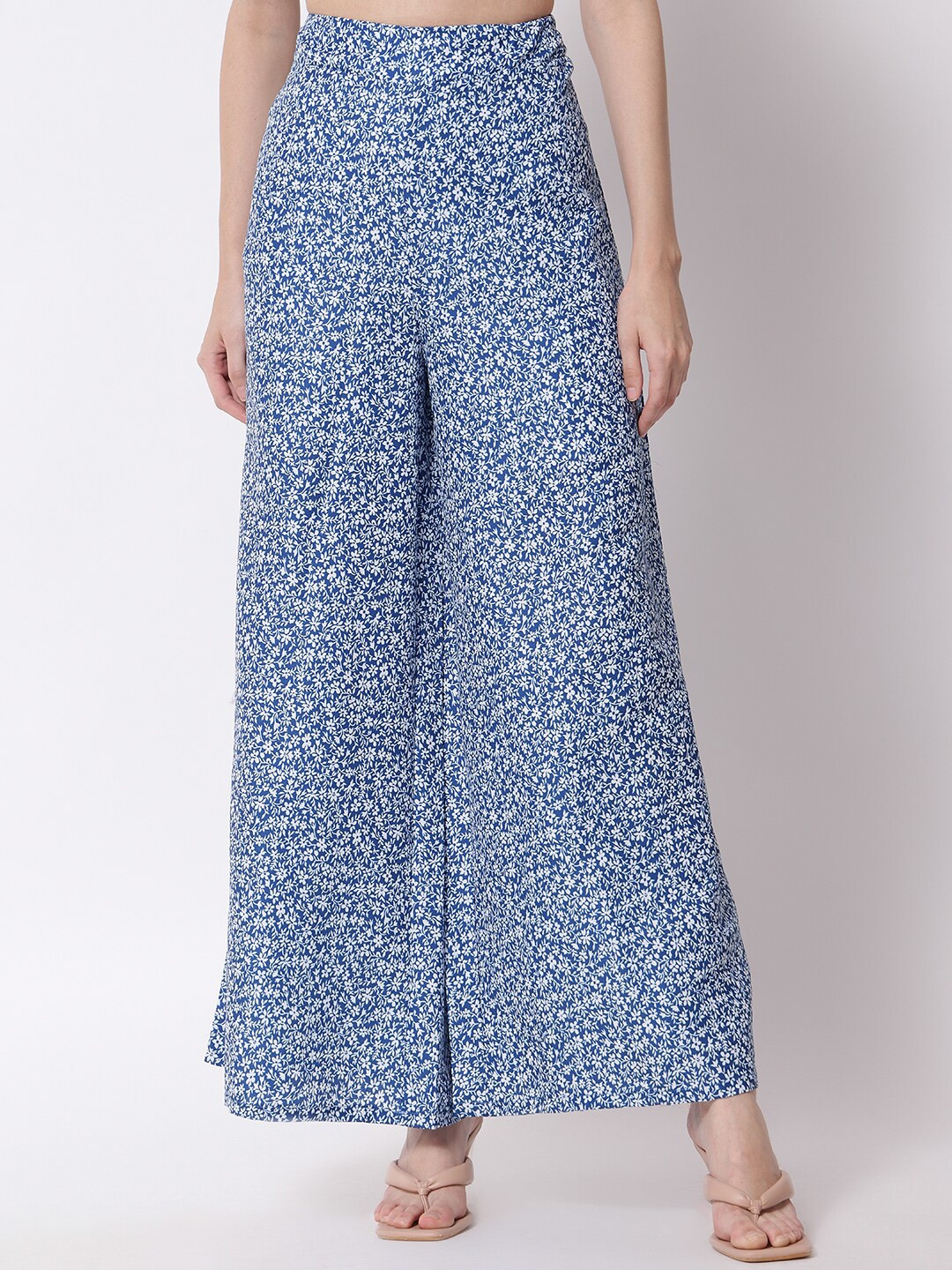 

Kotty Women Blue and White Floral Printed Relaxed Flared High-Rise Trousers