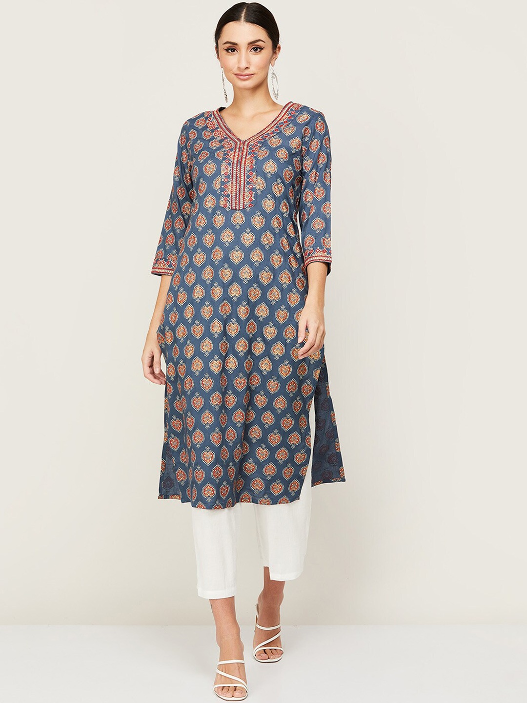 

Melange by Lifestyle Women Blue & Red Ethnic Motifs Printed Kurta