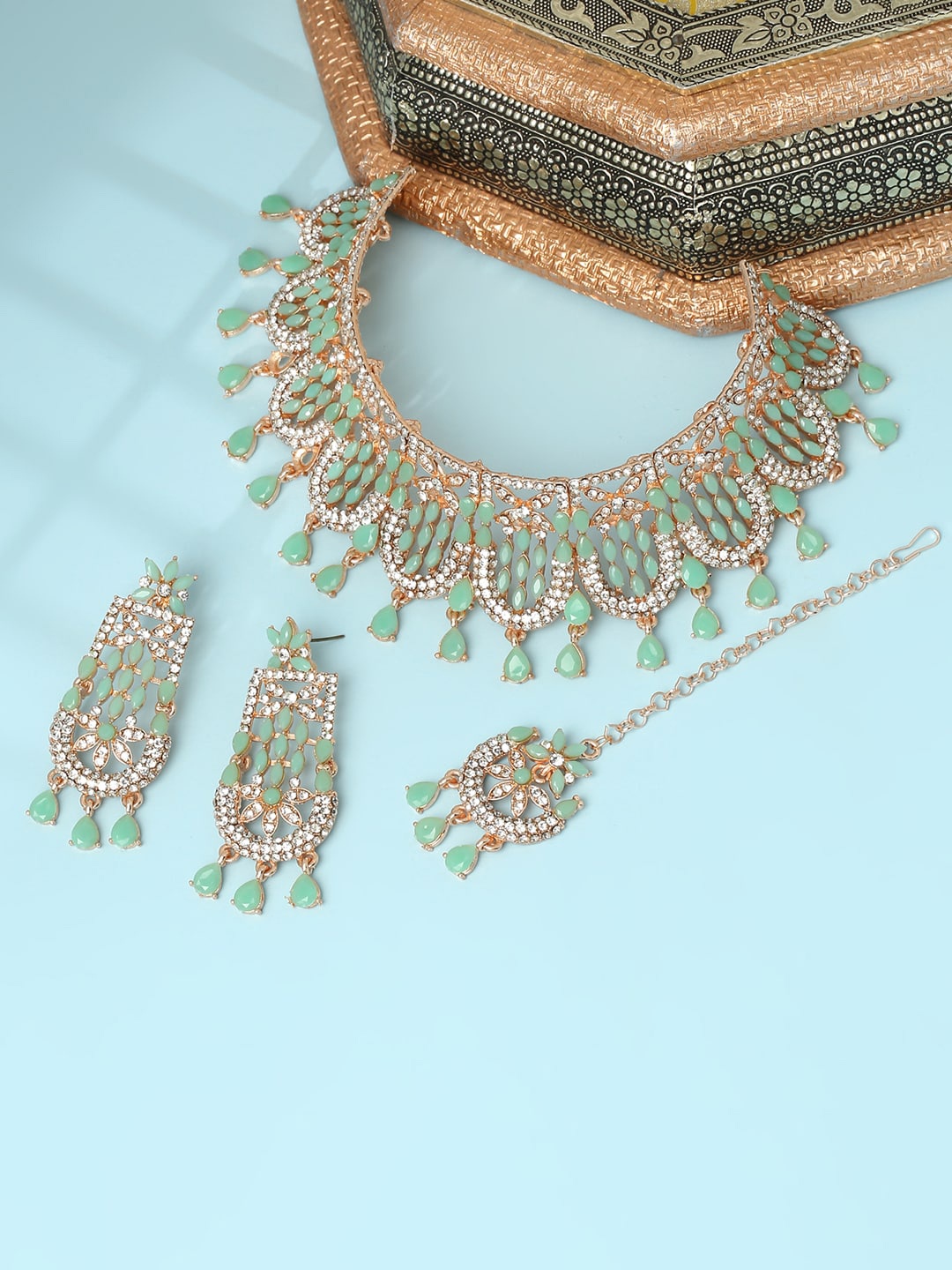 

VATSALYA creation Rose Gold-Plated White & Green Stone-Studded Jewellery Set
